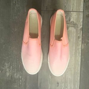 Women’s Size 7 Pink & White Slip on Shoes